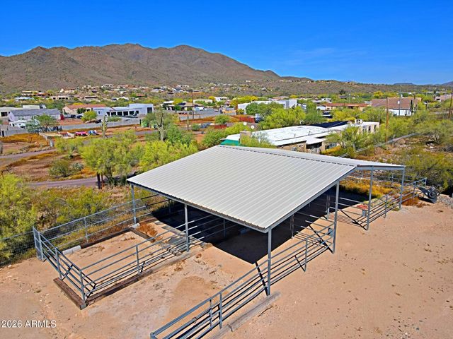 42618 N 3RD Avenue, New River, AZ 85087