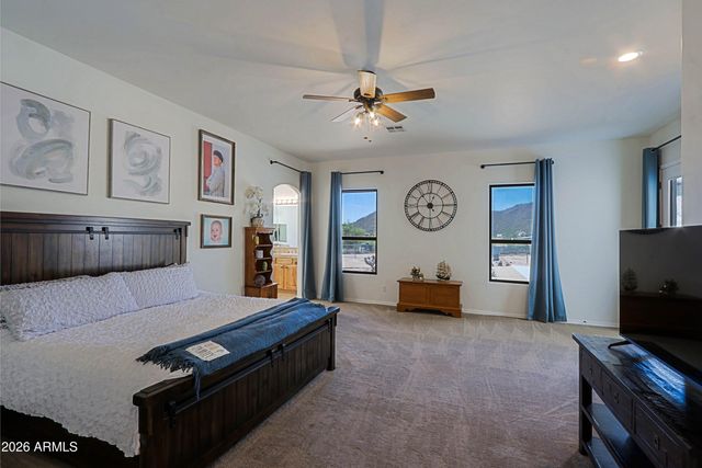 42618 N 3RD Avenue, New River, AZ 85087