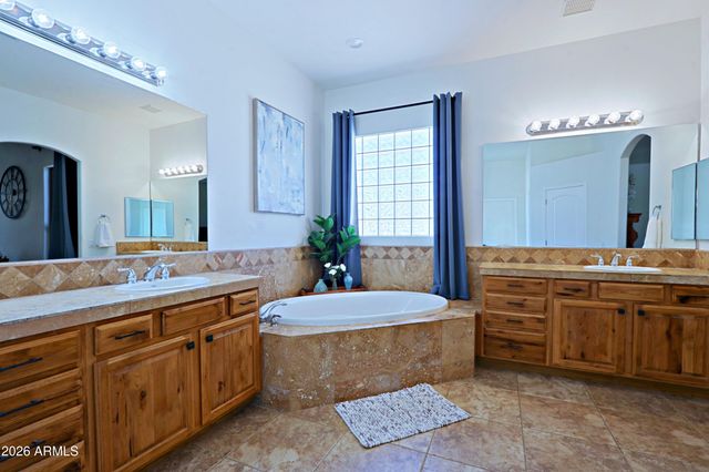 42618 N 3RD Avenue, New River, AZ 85087