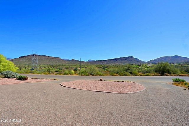42618 N 3RD Avenue, New River, AZ 85087