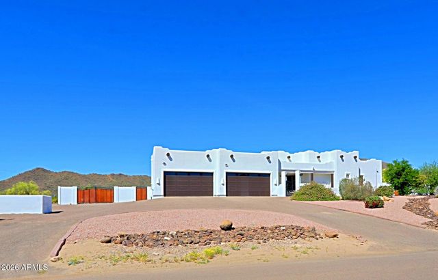 42618 N 3RD Avenue, New River, AZ 85087