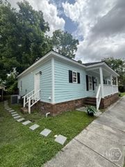 1126 Collins Street, Savannah, GA 31404