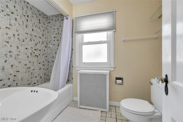 2317 Canterbury Road, University Heights, OH 44118