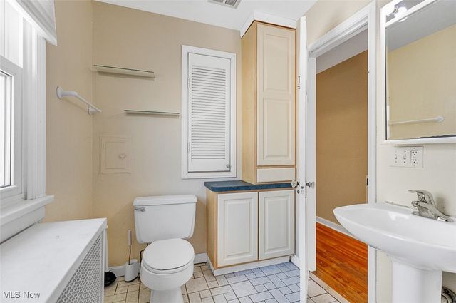 2317 Canterbury Road, University Heights, OH 44118