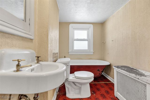 2317 Canterbury Road, University Heights, OH 44118