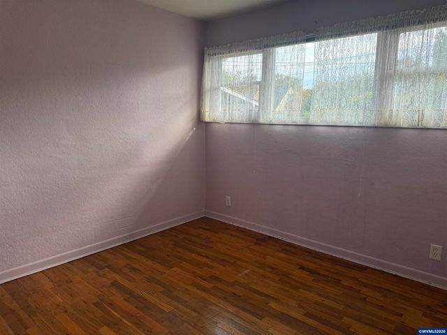 1335 Chestnut St SE, Albany, OR 97322