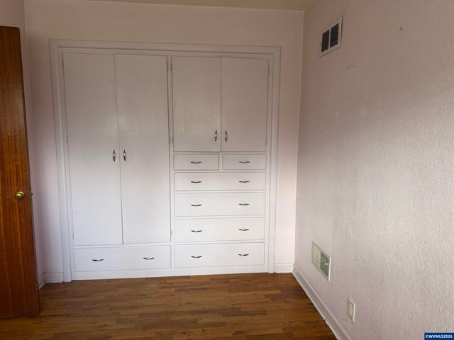 1335 Chestnut St SE, Albany, OR 97322