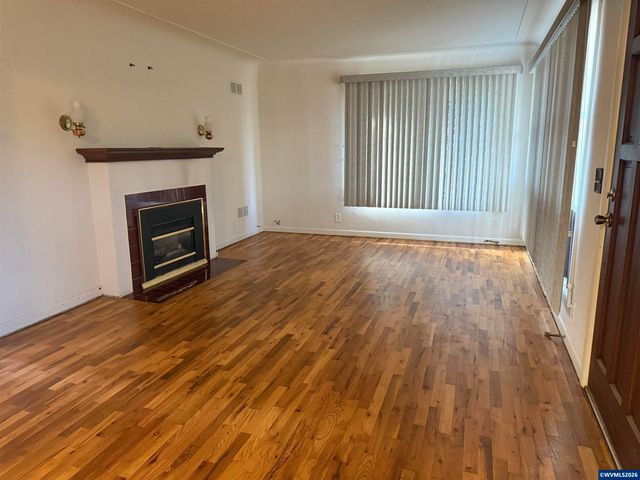 1335 Chestnut St SE, Albany, OR 97322