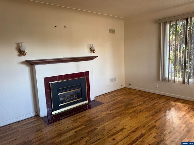 1335 Chestnut St SE, Albany, OR 97322
