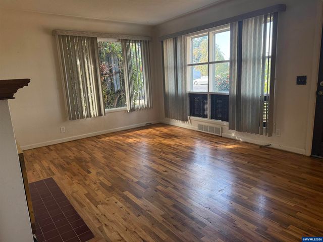 1335 Chestnut St SE, Albany, OR 97322