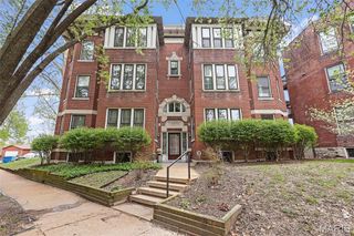5858 Nina Place 3E, St Louis, MO 63112