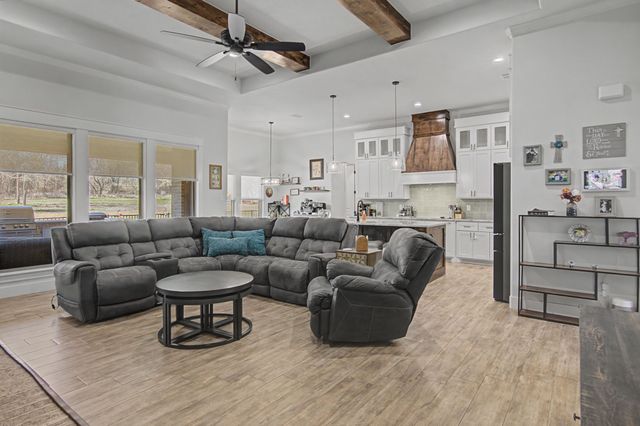 5001 Alder Court, Weatherford, TX 76087