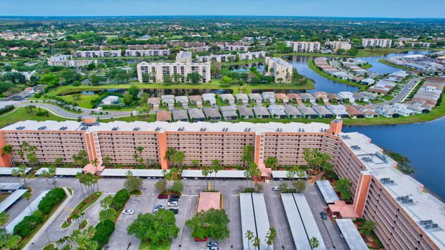 7370 S Oriole Boulevard 802, Delray Beach, FL 33446