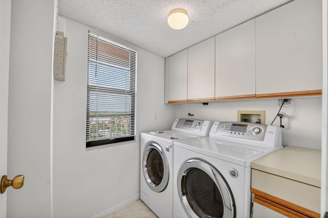 7370 S Oriole Boulevard 802, Delray Beach, FL 33446