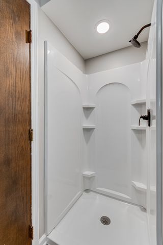 805 S RAVEN Road, Shorewood, IL 60404