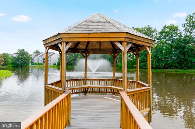 11317 SAVANNAH DR, Fredericksburg, VA 22407