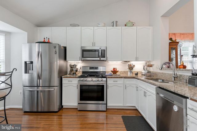 11317 SAVANNAH DR, Fredericksburg, VA 22407