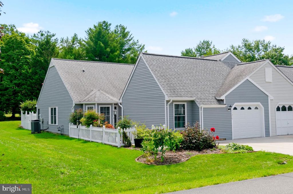 11317 SAVANNAH DR, Fredericksburg, VA 22407