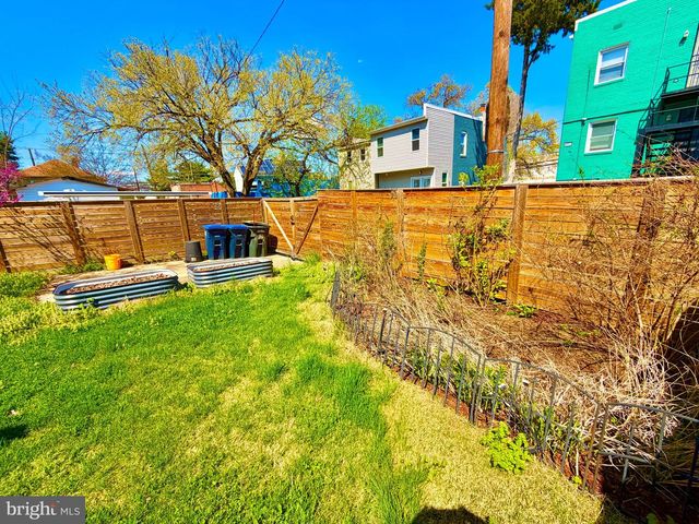 4020 GRANT ST NE, Washington, DC 20019