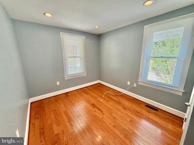 4020 GRANT ST NE, Washington, DC 20019