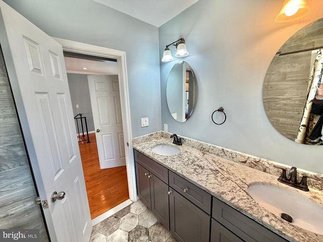 4020 GRANT ST NE, Washington, DC 20019
