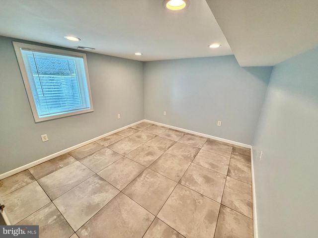 4020 GRANT ST NE, Washington, DC 20019