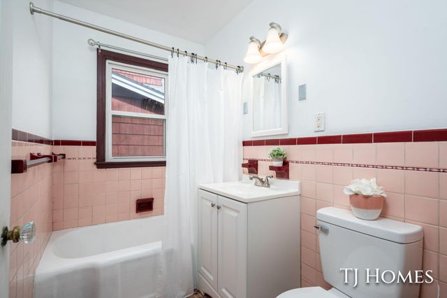 3233 Peck Street, Muskegon, MI 49444