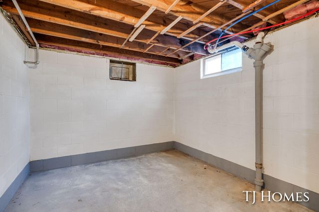 3233 Peck Street, Muskegon, MI 49444