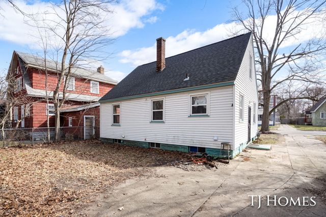 3233 Peck Street, Muskegon, MI 49444