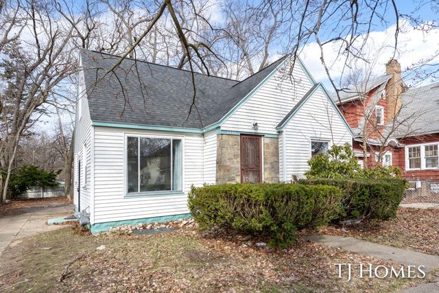 3233 Peck Street, Muskegon, MI 49444