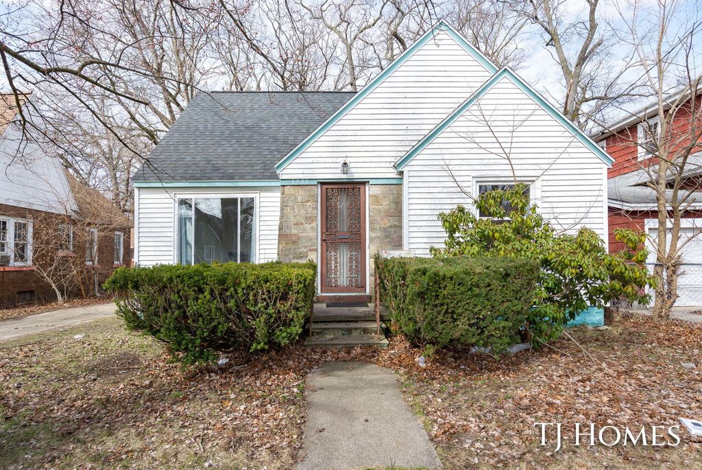 3233 Peck Street, Muskegon, MI 49444