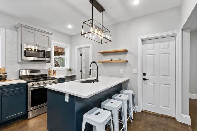 101 Draper St 1, Boston, MA 02122