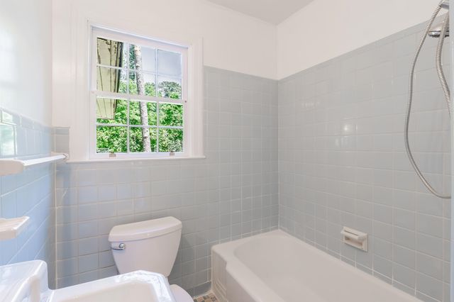 1024 Cherokee Drive, Tallahassee, FL 32301