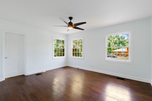 1024 Cherokee Drive, Tallahassee, FL 32301