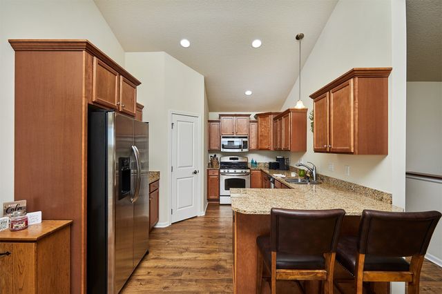 13000 Iltis Drive, Urbandale, IA 50323