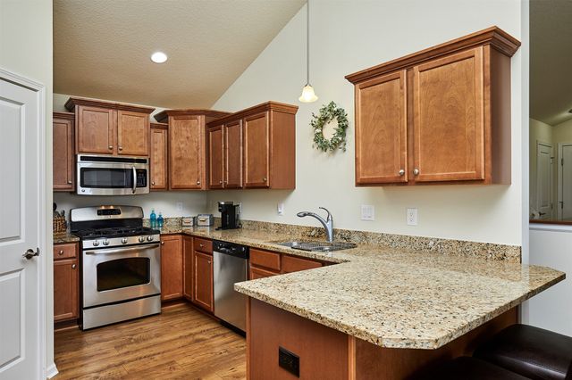 13000 Iltis Drive, Urbandale, IA 50323