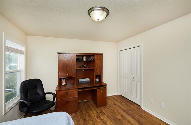 13000 Iltis Drive, Urbandale, IA 50323