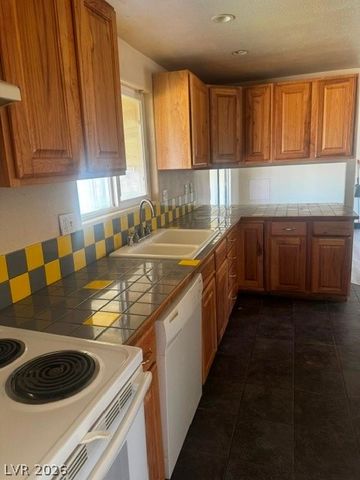 1730 Keenan Way 2, Pahrump, NV 89048
