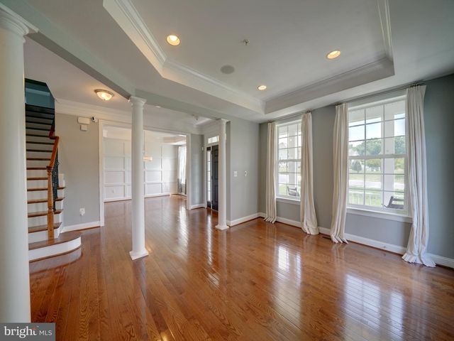 2112 GABLE DR, Jessup, MD 20794