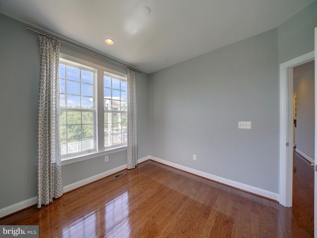 2112 GABLE DR, Jessup, MD 20794