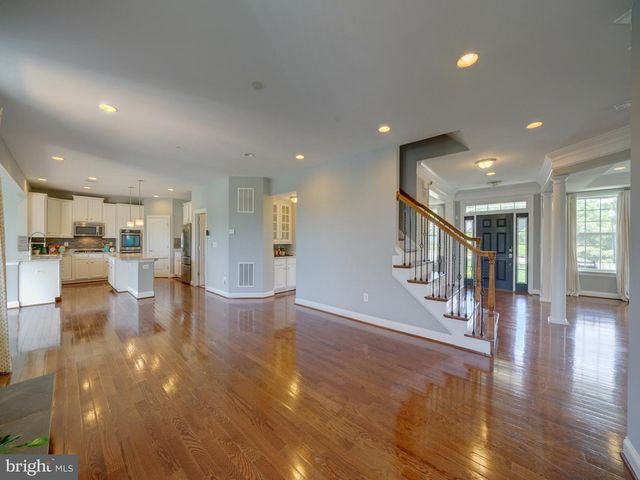 2112 GABLE DR, Jessup, MD 20794