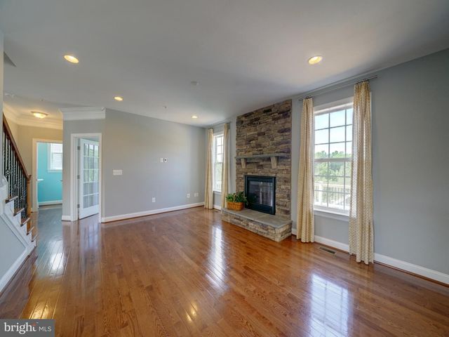 2112 GABLE DR, Jessup, MD 20794
