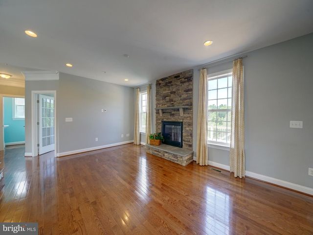 2112 GABLE DR, Jessup, MD 20794