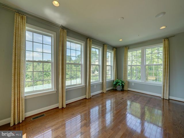 2112 GABLE DR, Jessup, MD 20794