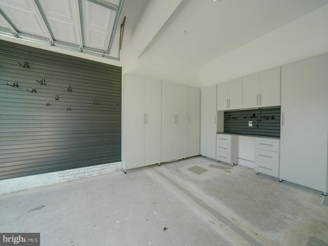 2112 GABLE DR, Jessup, MD 20794