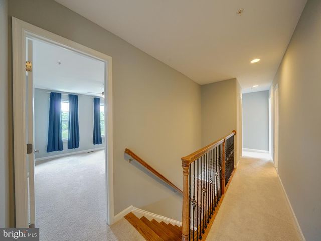 2112 GABLE DR, Jessup, MD 20794
