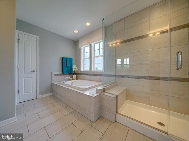 2112 GABLE DR, Jessup, MD 20794