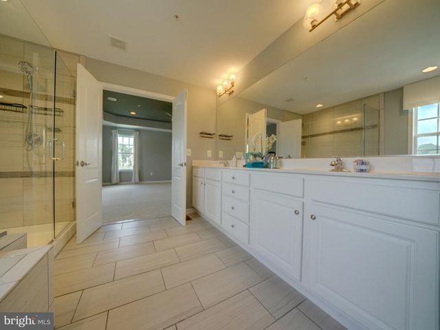2112 GABLE DR, Jessup, MD 20794