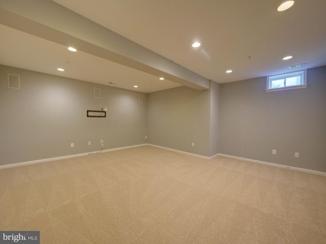 2112 GABLE DR, Jessup, MD 20794