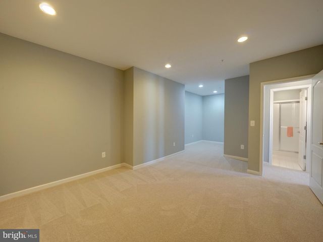 2112 GABLE DR, Jessup, MD 20794